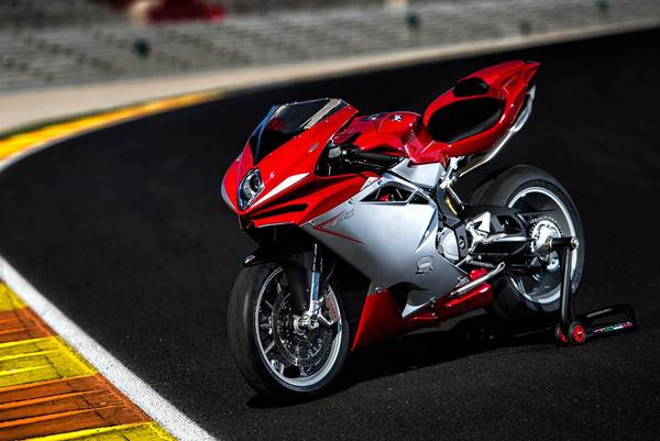 Tovább bővül az MV Agusta palettája!