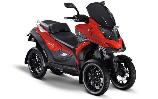 Quadro: Jönnek a négykerekű robogók Quadro: Jönnek a négykerekű robogók
