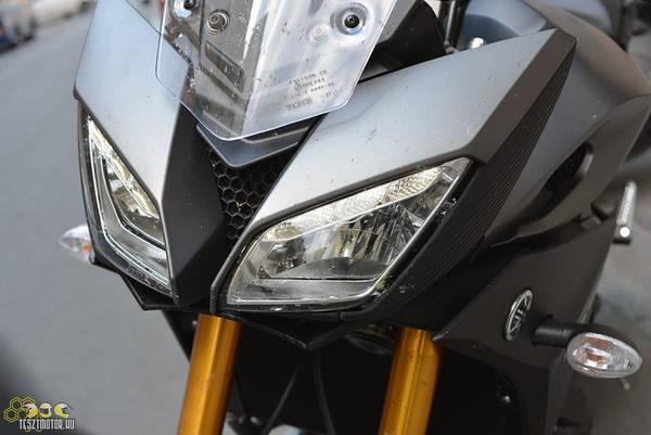 Huligán, túraplexivel: Yamaha MT-09 Tracer teszt Huligán, túraplexivel: Yamaha MT-09 Tracer teszt