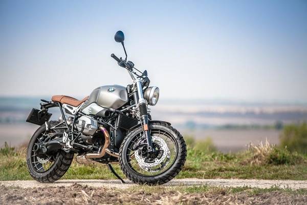 Beöltözős szex - BMW R nineT Scrambler teszt Beöltözős szex - BMW R nineT Scrambler teszt