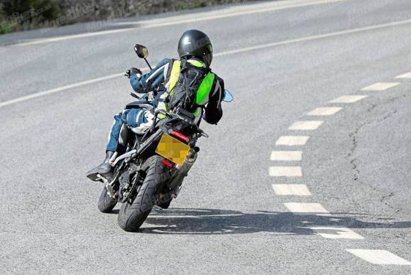 Triumph Tiger XR, egyre több részletet kapnak le a fotósok