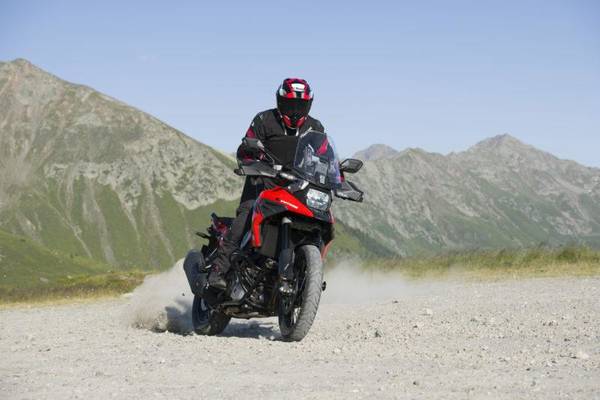 Lehullott a lepel az új Suzuki V-Strom 1050 motorkerékpárról