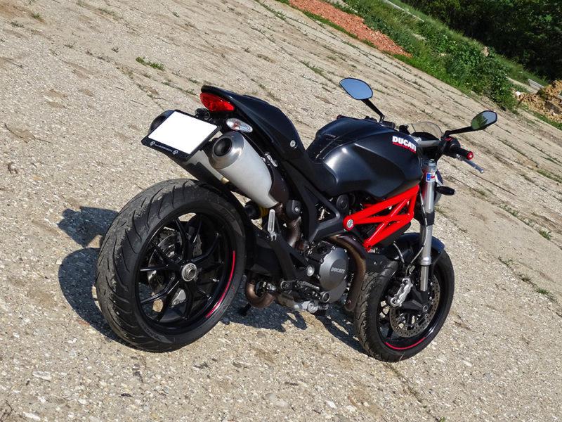 Szelíd szörnyeteg? Ducati Monster 796 használtmotor teszt