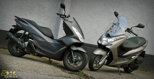 Feketét vagy Barnát? Honda PCX150 a Yamaha Majesty S ellen