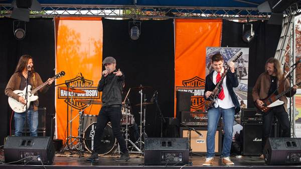 Harleys menet az erőszak ellen