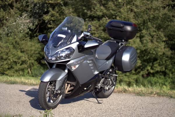 Ti írtátok: Kawasaki 1400GTR teszt - Túrázz nehézbombázóval!