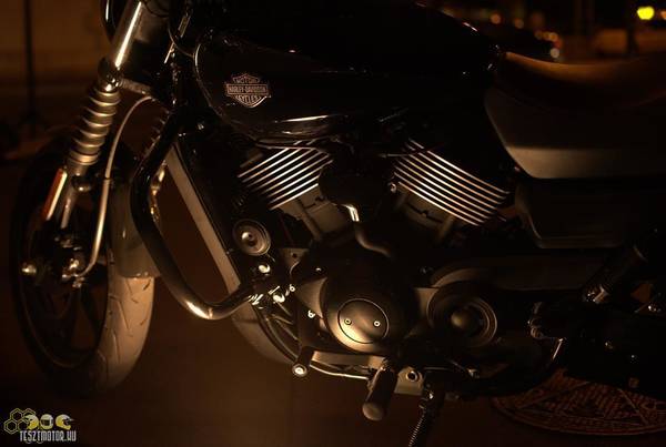 Forradalmi utcai: Harley-Davidson Street 750 teszt