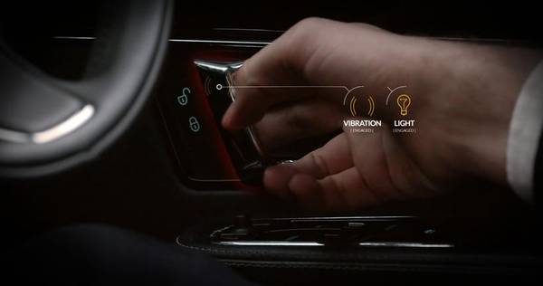 Motorkerékpár érzékelő az autókban?