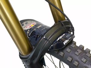 All mountain style AMSMG1RBHG sárvédő Red Bull® keményvonal 3
