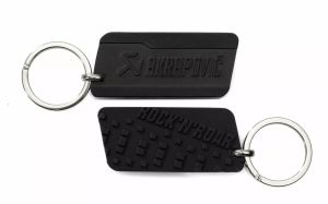 AKRAPOVIC 802040 kulcstartó 