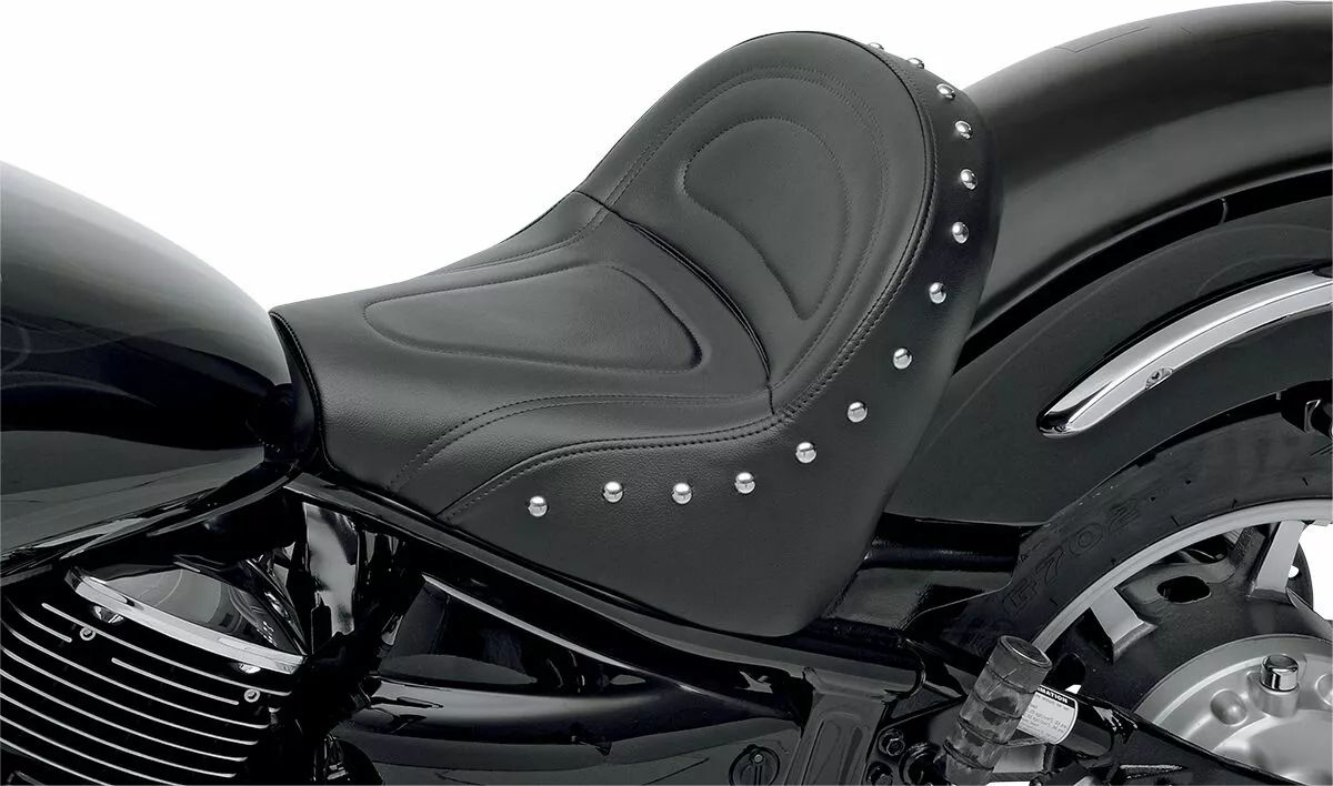 Saddlemen Y3130J Renegade ™ Deluxe Solo Seat 1