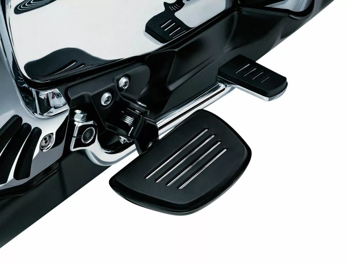 Kuryakyn KUR7564 Prémium minitábla Comfort Drop rögzítéssel Lábtartó 1