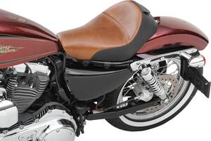Saddlemen LARIAT SOLO ülés DISTRESSED barna bõr WITH GEL Harley Davidson Ülés, nyereg
