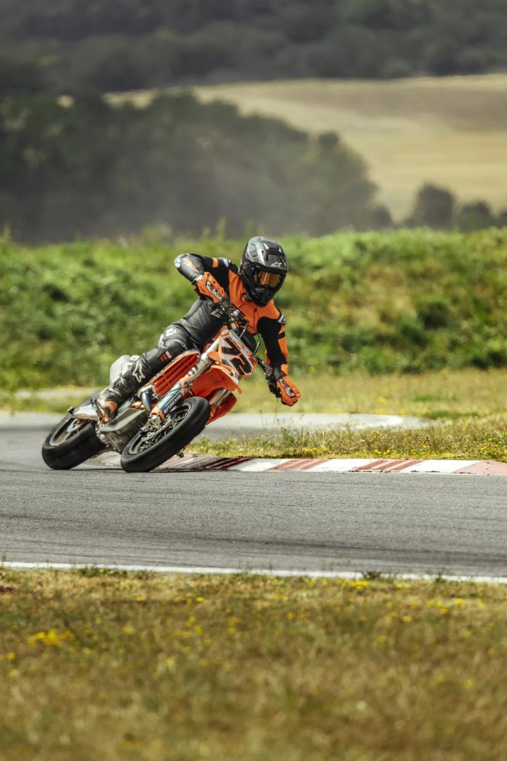 Michelin 715737 Power Supermoto sima gumiabroncs Motorkerékpár gumiabroncs 10
