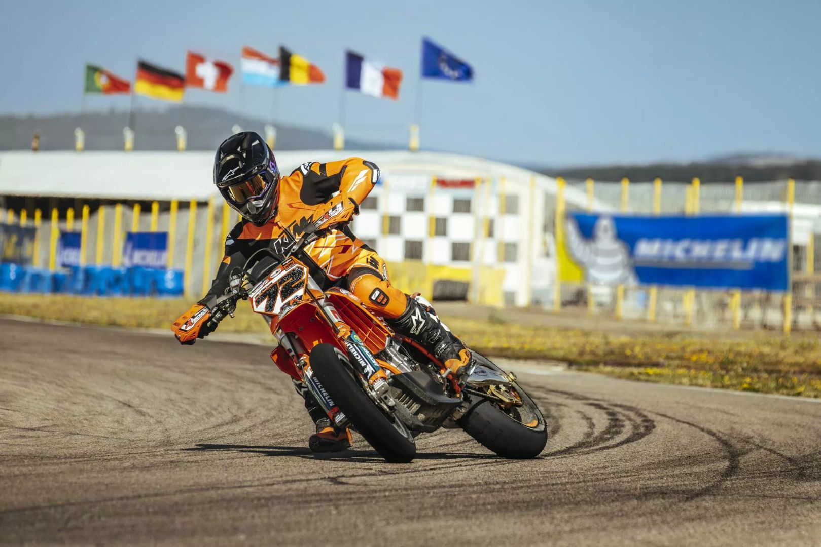 Michelin 715737 Power Supermoto sima gumiabroncs Motorkerékpár gumiabroncs 13