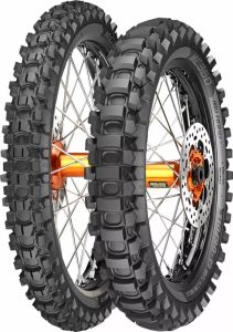 Metzeler 2762500 MC360 ™ közepes kemény gumiabroncs Motorkerékpár gumiabroncs