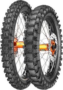 Metzeler gumiabroncs MC360 közepes kemény hátsó 110/90 - 19 62M TT Motorkerékpár gumiabroncs