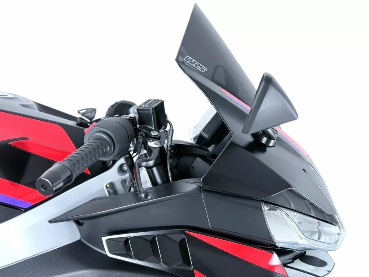 Wrs AP016F szélvédő verseny Aprilia 4