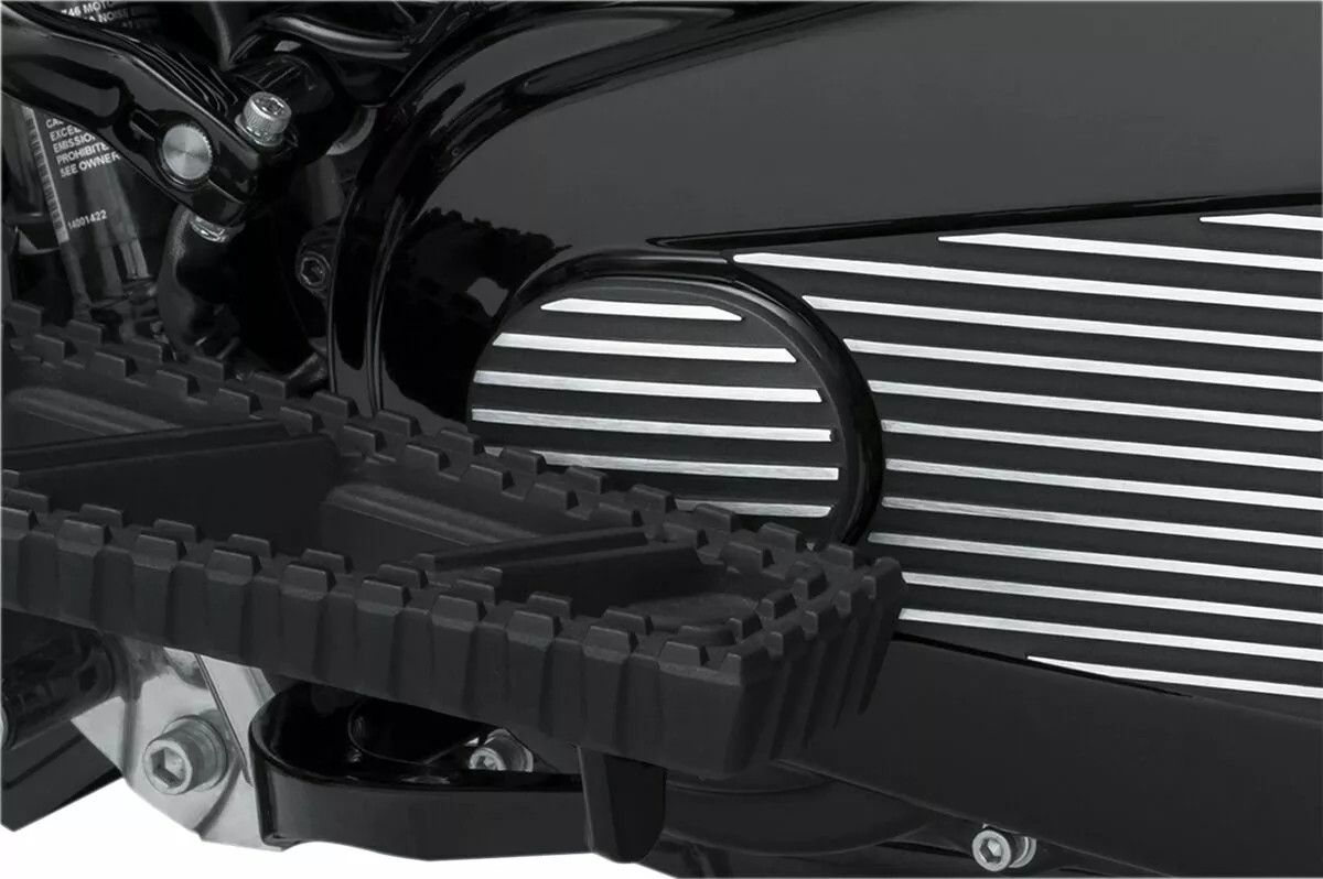 Kuryakyn 6069 Finned Front Elsődleges akcentus Motorblokk dekli 2