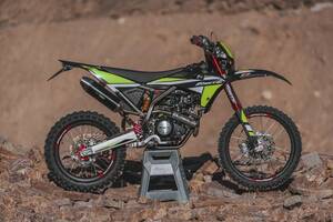 FANTIC XEF125 ENDURO Performance 4T MY22 FANTIC motorkerékpár