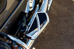 Kuryakyn KUR5772 Phantom Mini táblák Lábtartó 2