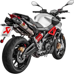 AKRAPOVIC SLIP-ON vonal kipufogódob titán Kipufogó dob - Slip On