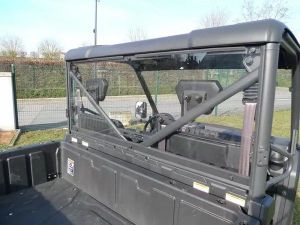 Bullster UForce1000GPBAR szélvédő CF Moto Szélvédő, fejidom