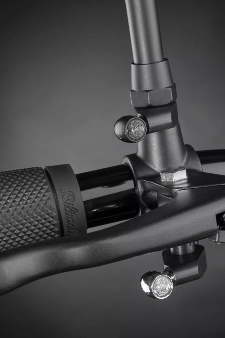 Kellermann 152.735 Változtatható rögzítésű M6 adapter Kiegészítő lámpa, irányjelző 3
