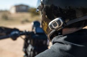 Sena SF4-02D SF4 Bluetooth® kommunikációs rendszer Kommunikációs rendszer bukósisakba 2