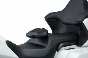 Kuryakyn KUR6772 Omni vezető háttámla Ülés rögzítés 5