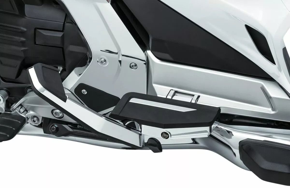 Kuryakyn KUR6760 Omni Passenger Transformer padlólap Lábtartó 1