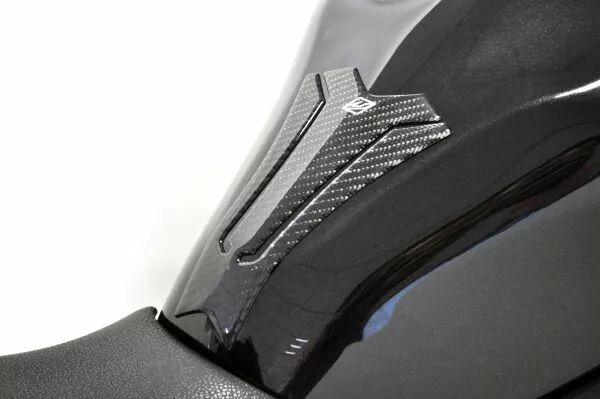 Uniracing K46020 tartálybetét Matrica 2