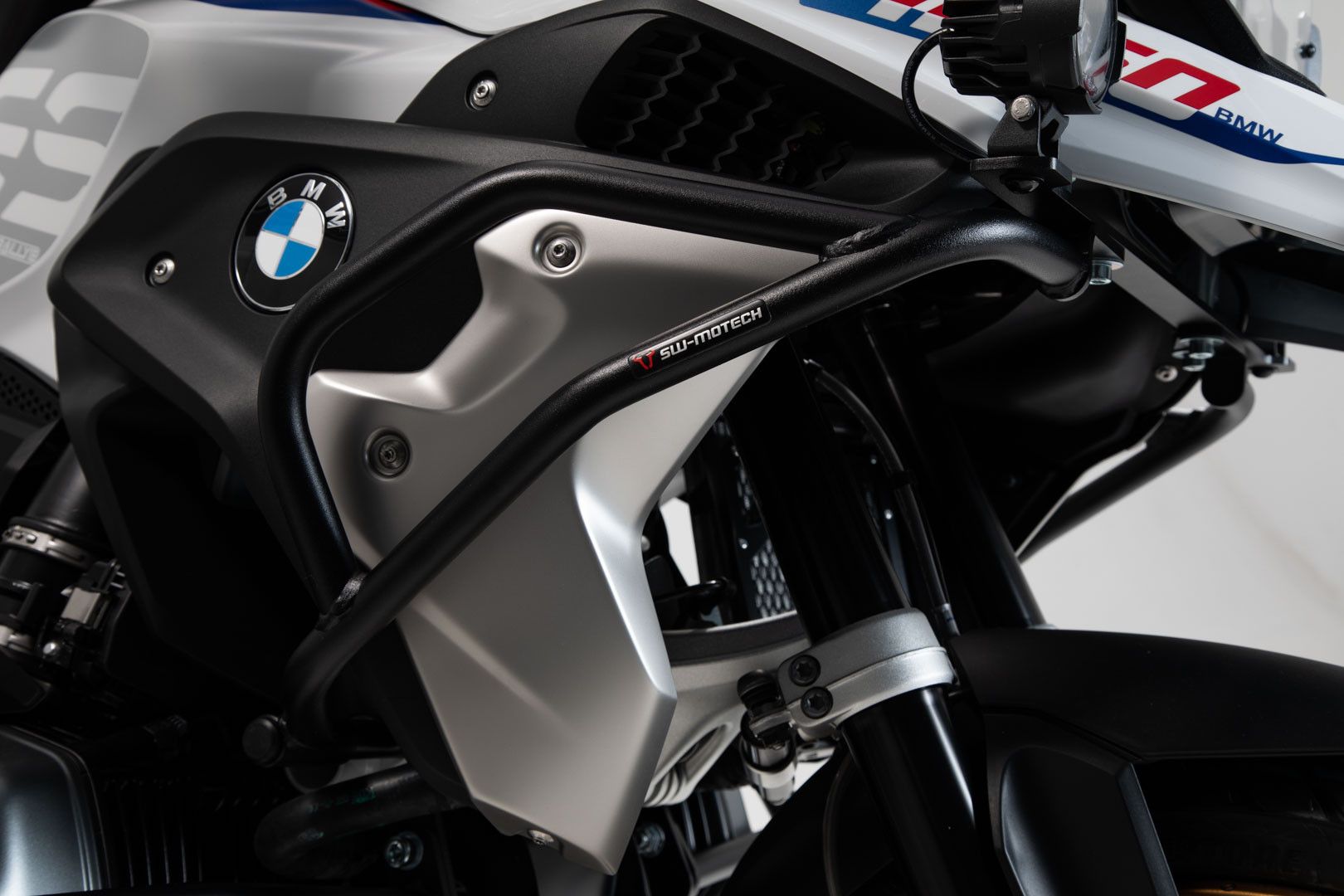 Sw-motech SBL.07.870.10000/B Felső ütközőrudak Sárvédő, vázvédő, idom 3