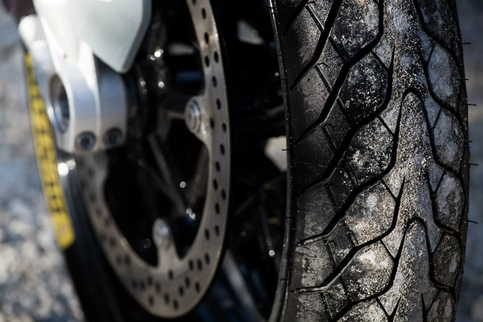 Dunlop 636495 Mutáns gumiabroncs Motorkerékpár gumiabroncs 1