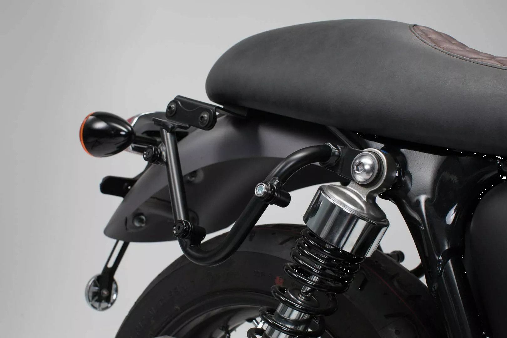 Sw-motech HTA.11.743.13001 oldalsó tartó adapter Csomagtartó állvány motorkerékpárra 2