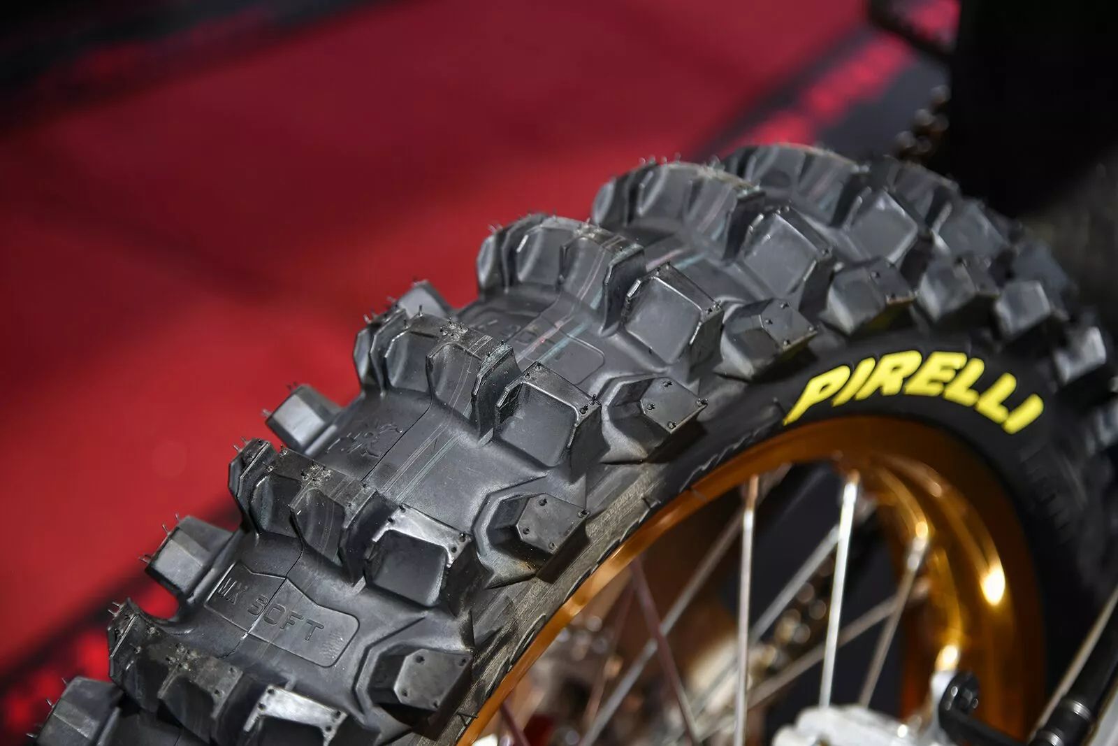 Pirelli 3659100 SCORPION ™ MX Soft gumiabroncs Motorkerékpár gumiabroncs 1