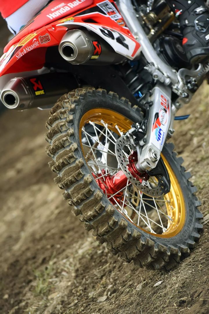 Pirelli 3659100 SCORPION ™ MX Soft gumiabroncs Motorkerékpár gumiabroncs 2