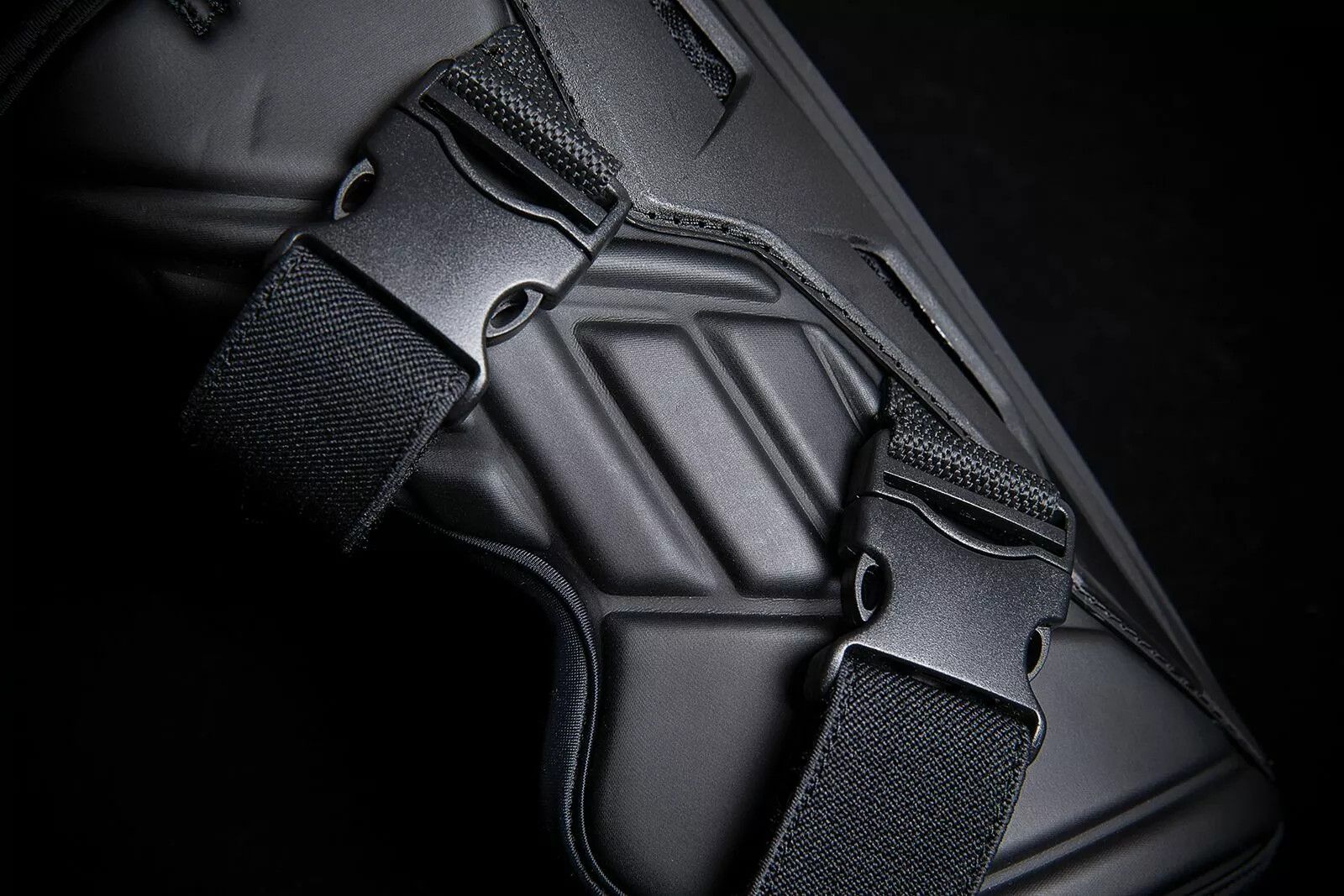 Icon 2704-0494 Field Armor 3 ™ térd Térdvédő 4