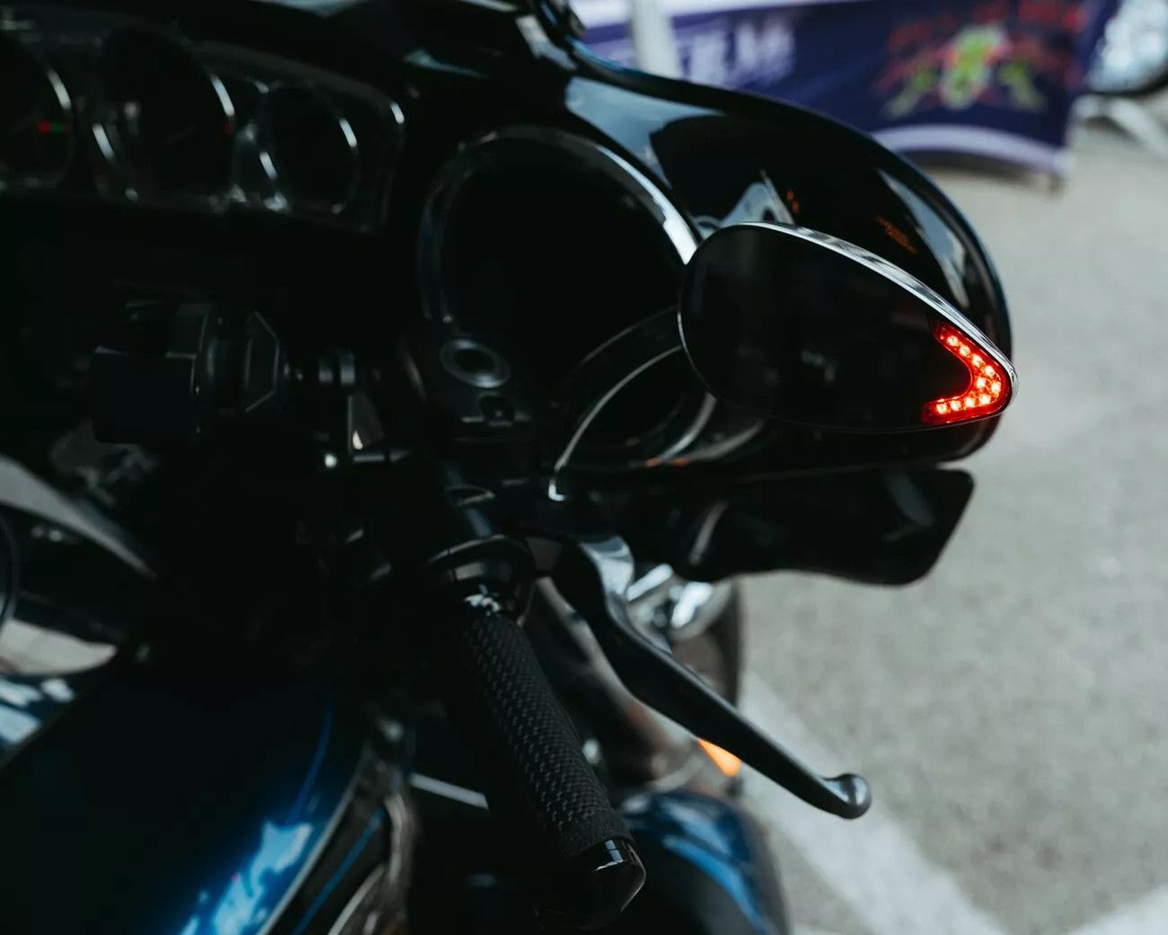 Custom dynamics CD-MIRROR-C dinamikus borostyánsárga/fehér LED-es tükör Visszapillantó tükör 8