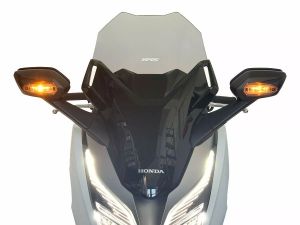 Wrs HO023F szélvédő robogóhoz Szélvédő, fejidom 8