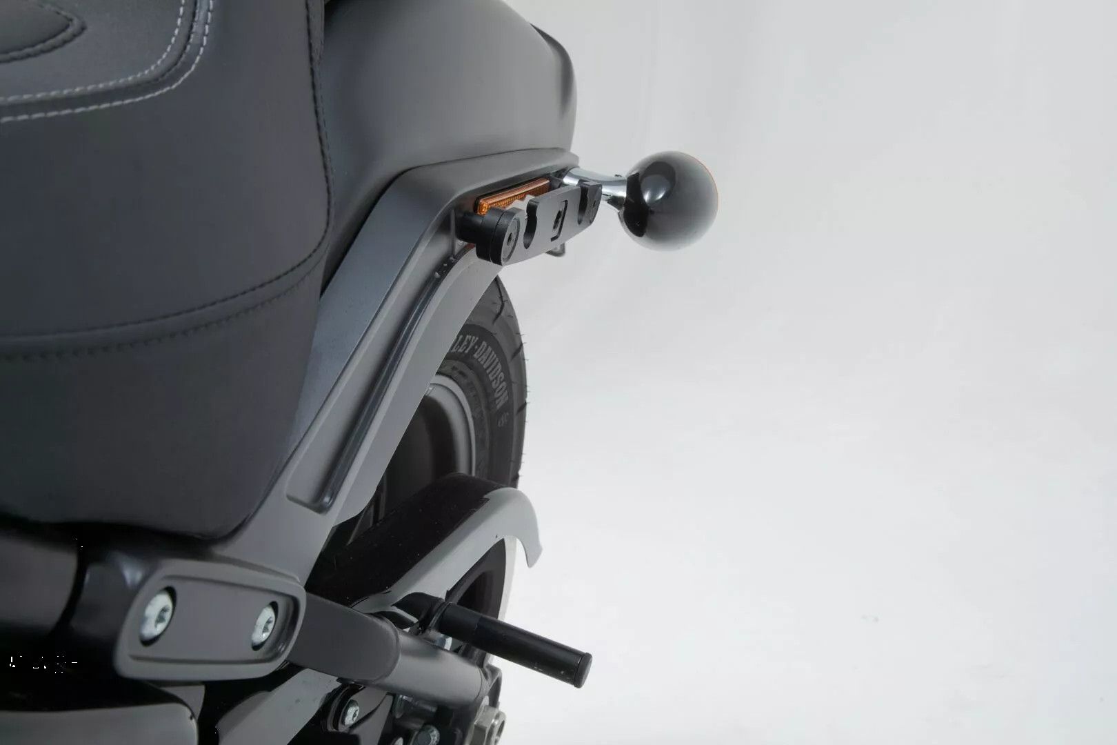 Sw-motech HTA.18.682.10400 SLH oldalsó tartó Csomagtartó állvány motorkerékpárra 2