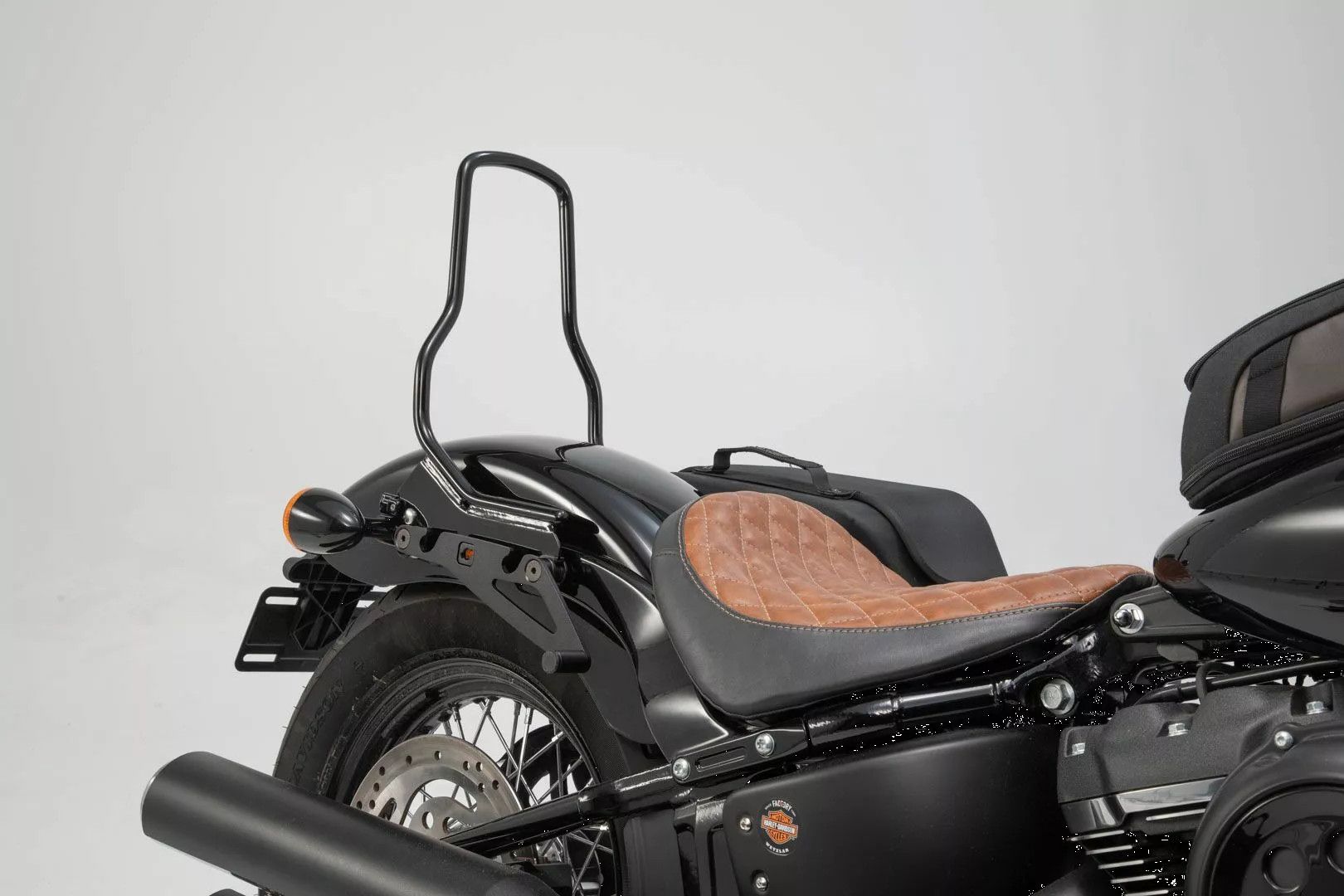 Sw-motech HTA.18.682.15000 SLH oldalsó tartó adapter készlet Csomagtartó állvány motorkerékpárra 2