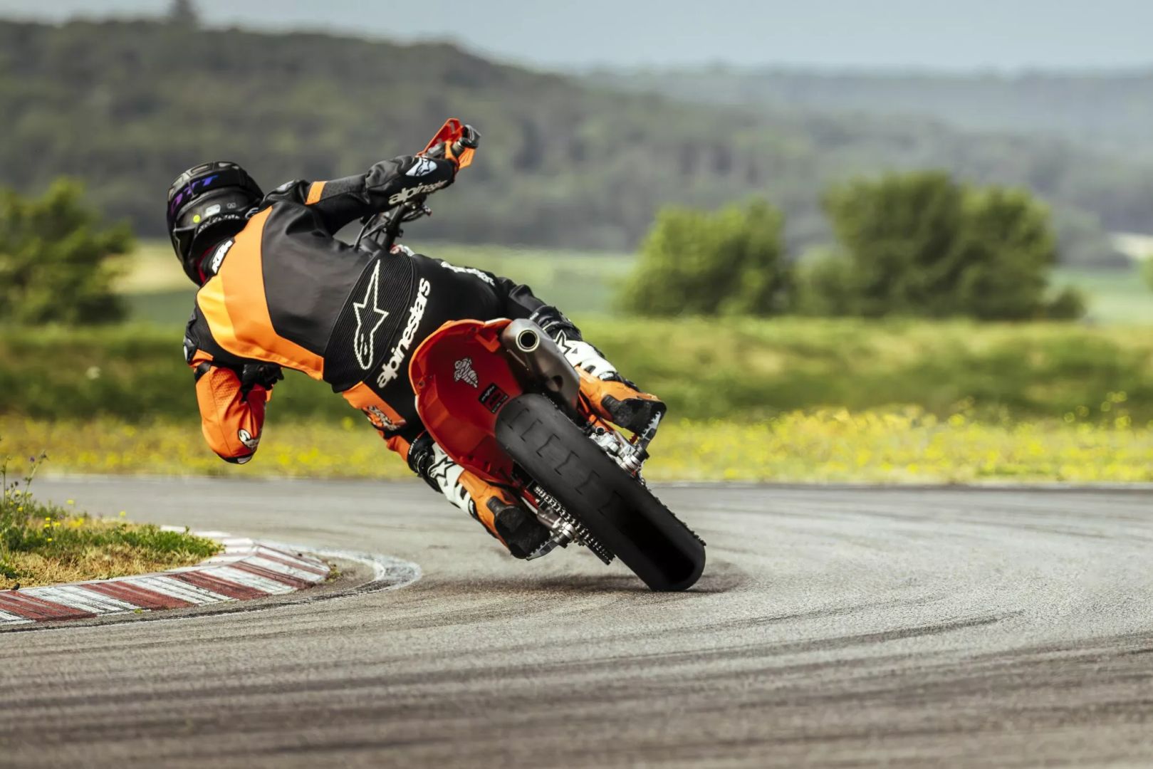 Michelin 850136 Power Supermoto sima gumiabroncs Motorkerékpár gumiabroncs 12