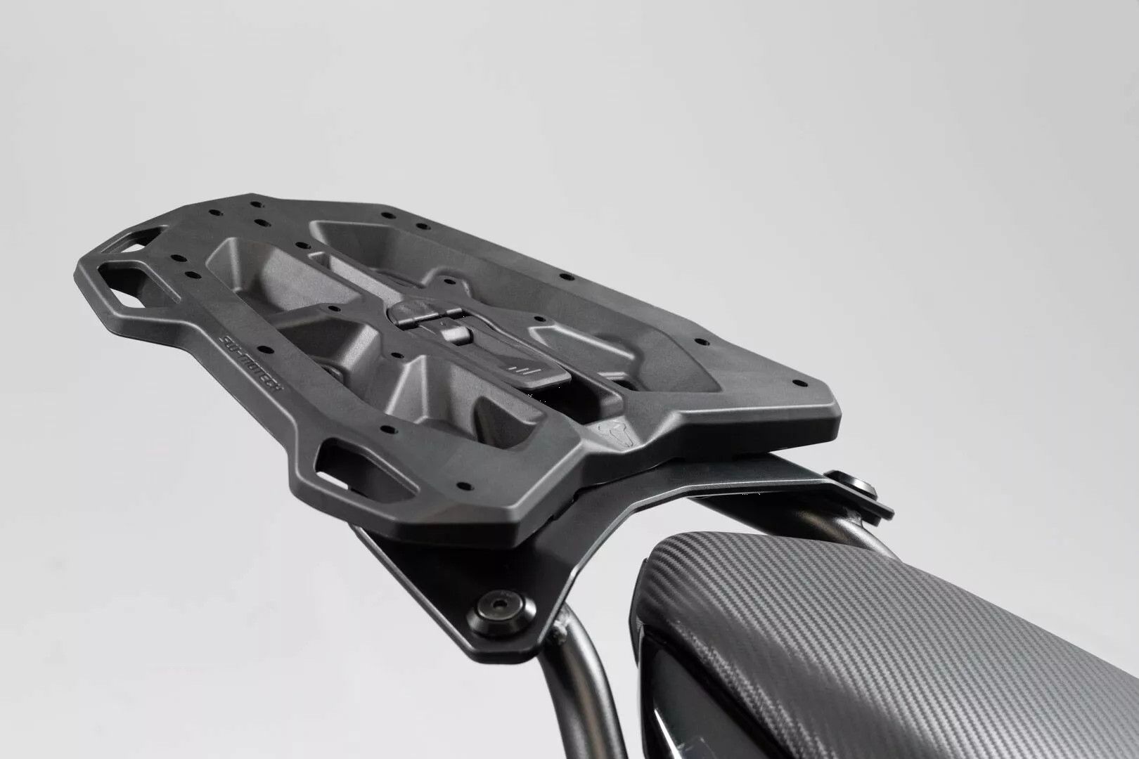 Sw-motech GPT.00.152.54800/B utcai állványadapter Csomagtartó állvány motorkerékpárra 6