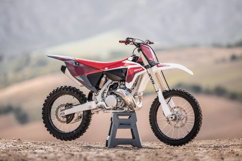 FANTIC XX 250 2T MX versenymotor MY23 FANTIC motorkerékpár 0