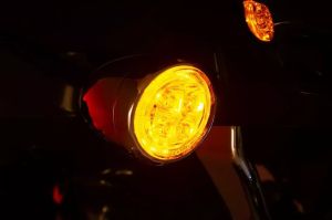Ciro 45600 LED megvilágított Fang® első jelzőlámpa betétek Kiegészítő lámpa, irányjelző 1