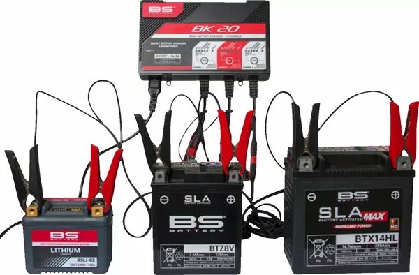 Bs battery 700547 SMART BANK akkumulátortöltő és karbantartó felújítási funkcióval Akkumulátor töltő 0