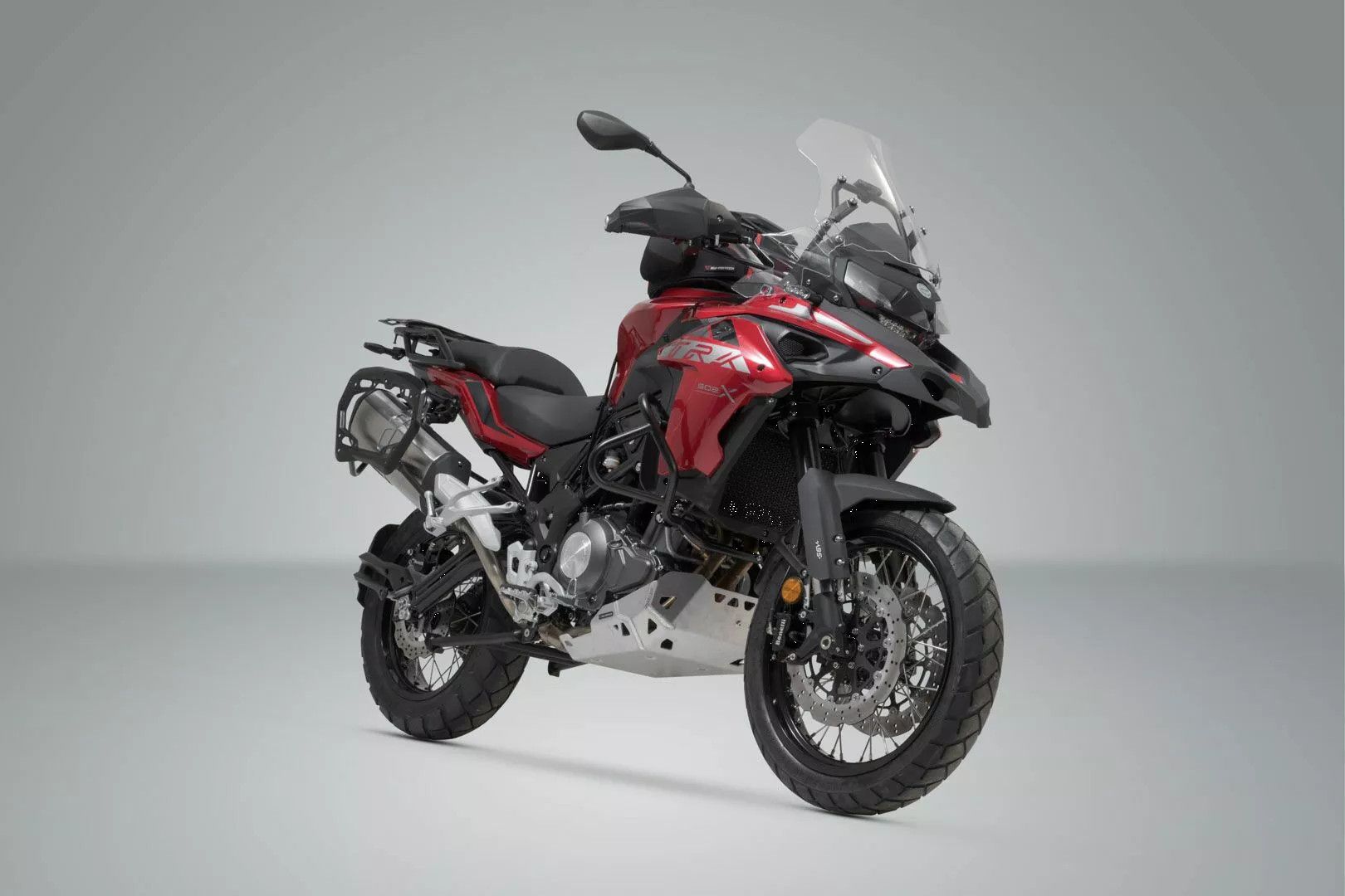 Sw-motech KFT.19.806.30000/B PRO oldalsó tartó Csomagtartó állvány motorkerékpárra 1