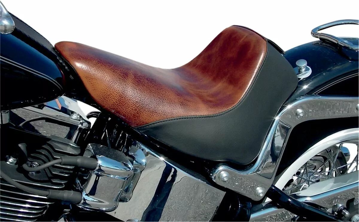 Saddlemen 806-15-0041B Renegade™ Lariat bőr szólóülés Ülés, nyereg 3