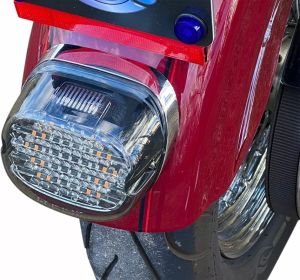 Custom dynamics CD-INT-TL-W-S Alacsony profilú LED-es hátsó lámpa beépített kiegészítő irányjelzőkkel Hátsólámpa 2